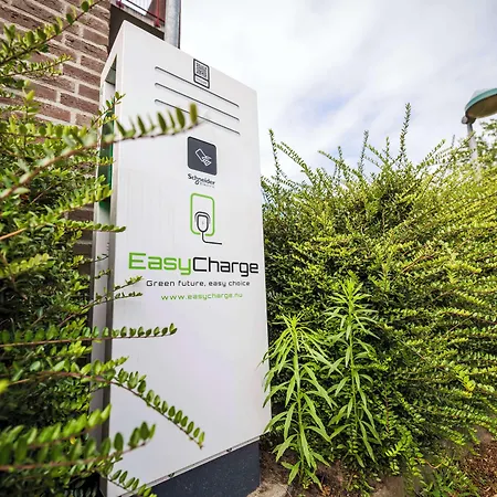 Campanile & Restaurant Oost Hotel