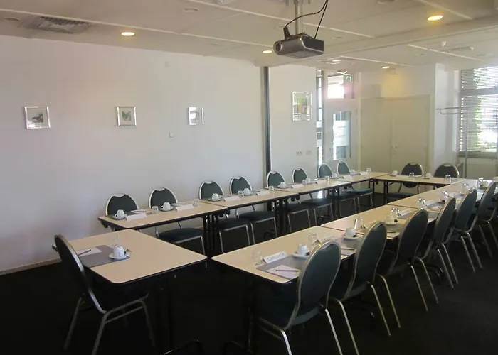 Hotel Campanile & Restaurant Oost