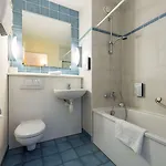 Campanile & Restaurant Oost 3*