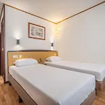 Campanile & Restaurant Oost 3*