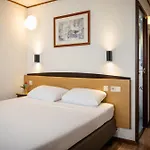 Hotel Campanile & Restaurant Oost 3*