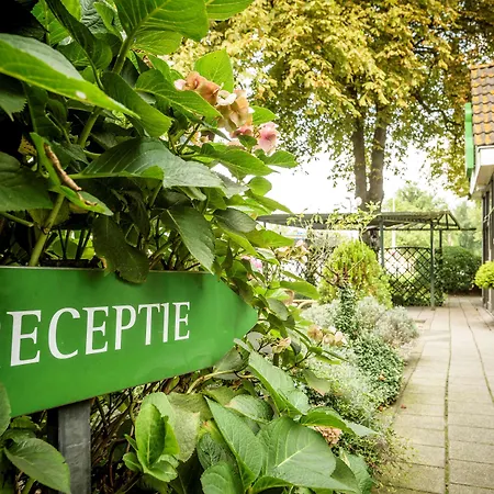 Hotel Campanile Hotel&restaurant Oost 3*