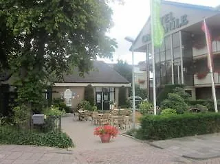 鹿特丹东钟楼酒店及餐厅 酒店 3*