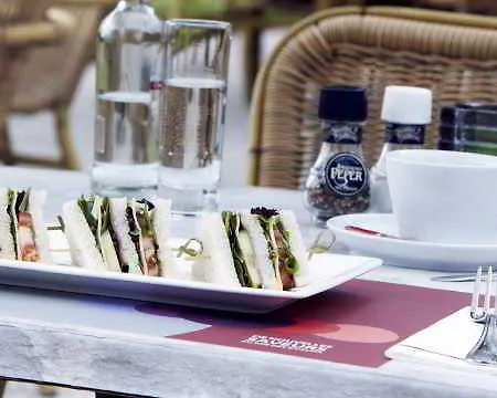 Campanile & Restaurant Oost