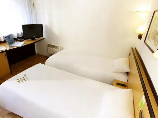 Campanile Hotel&restaurant Oost 3*