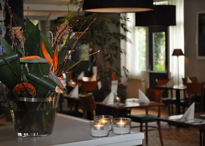 Campanile Hotel&restaurant Oost Hotel 3*