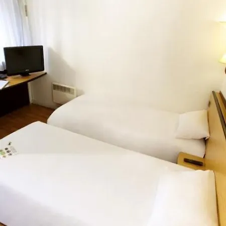 Campanile & Restaurant Oost 3*